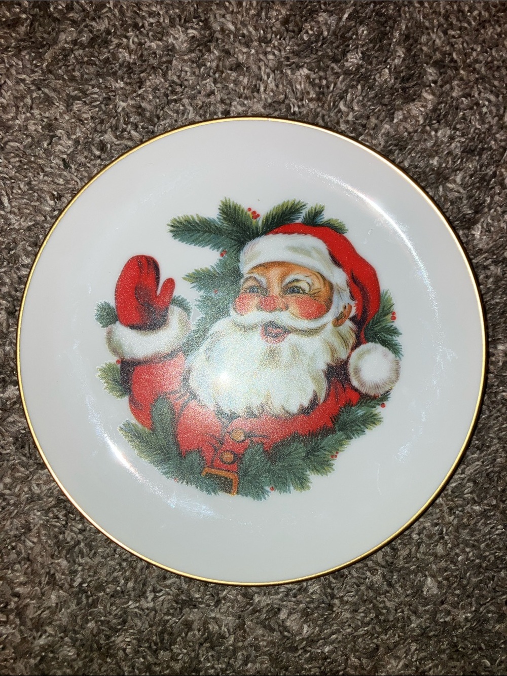 Vintage holiday jolly old Saint NICK Christmas plate decor